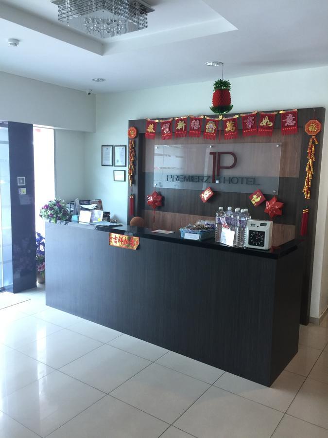 Premierz Hotel Labuan Extérieur photo