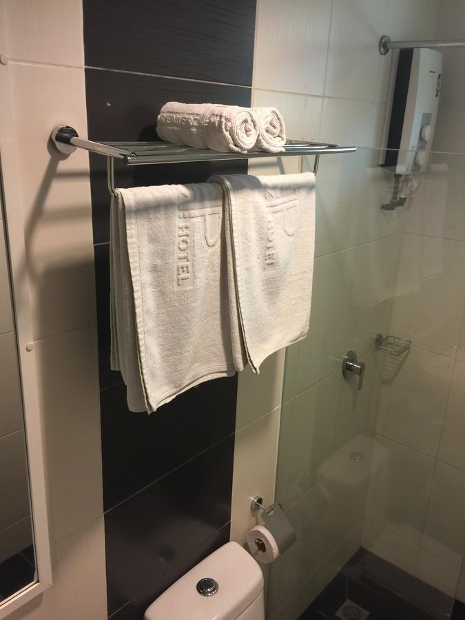 Premierz Hotel Labuan Extérieur photo